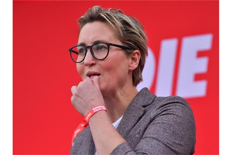 Linken-Parteichefin Susanne Hennig-Wellsow bei einer Wahlkampfveranstaltung. Foto: Martin Schutt/dpa-Zentralbild/dpa
