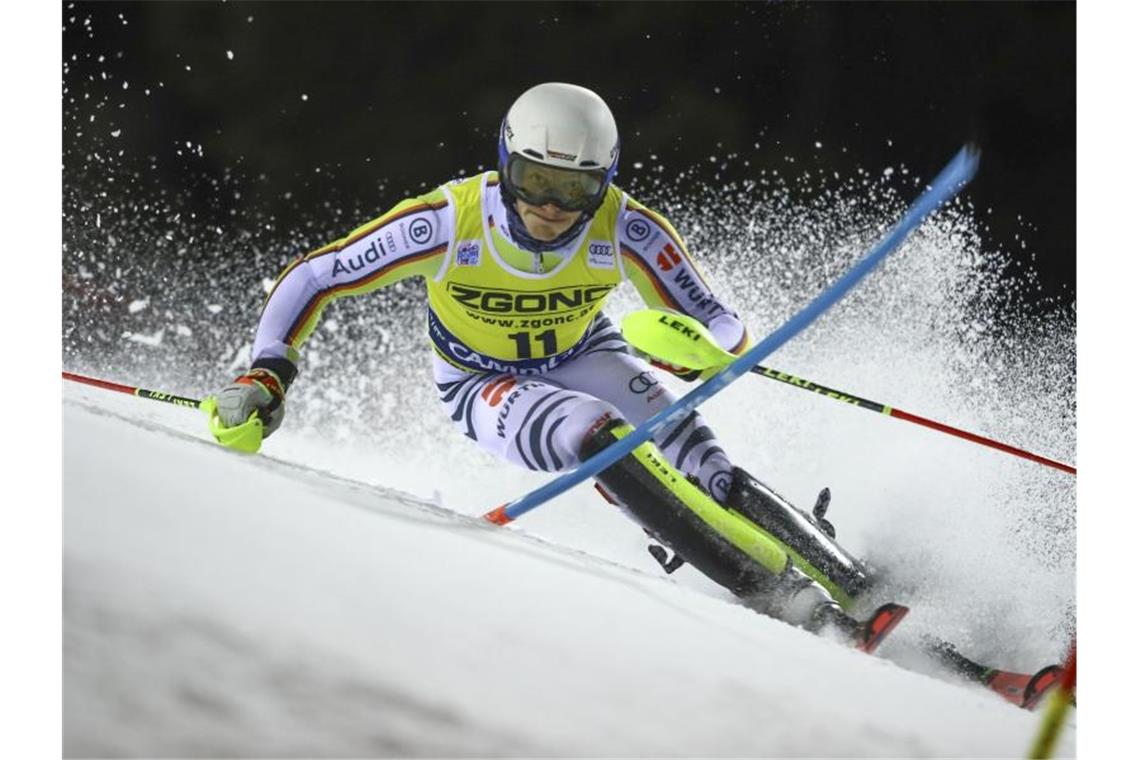 Linus Straßer wurde beim Flutlichtrennen in Madonna di Campiglio Sechster. Foto: Marco Trovati/AP/dpa