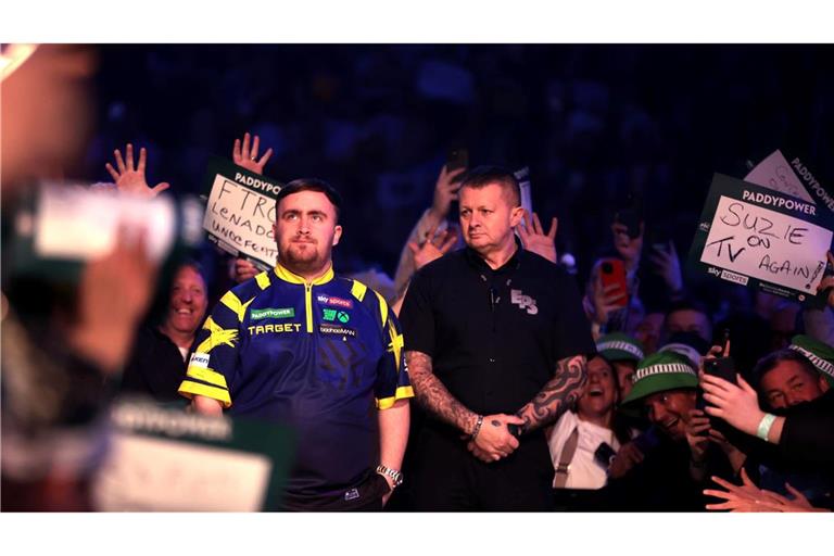 Littler vor seinem Viertelfinale gegen Ratajski.