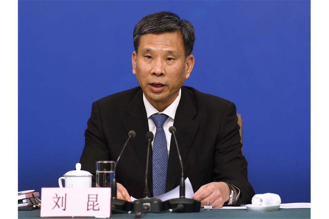 G20-Mächte machen Druck bei Besteuerung von Digitalriesen Liu Kun, Finanzminister von China: Angesichts legaler Steuerschlupflöcher für Digitalkonzerne wirbt China für eine internationale Reform des Steuersystems. Foto: Andy Wong/AP