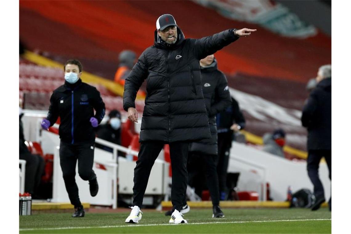 Liverpool-Trainer Jürgen Klopp tat die Niederlage gegen den Lokalrivalen „sehr, sehr“ weh. Foto: Phil Noble/PA Wire/dpa