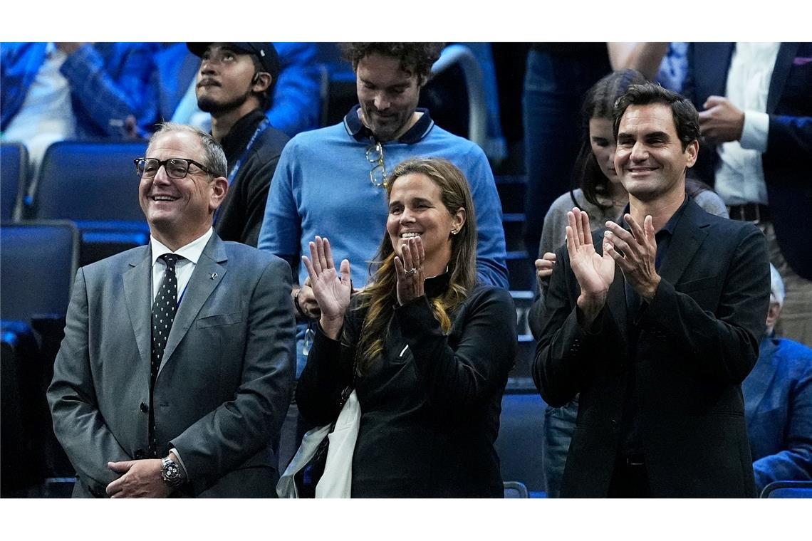Bilder des Tages Lob für Alcaraz: Der Weltranglistenerste verschafft dem Team Europa Luft mit seinem Sieg.