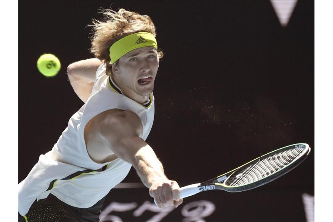 Starker Zverev in Melbourne im Achtelfinale Locker ins Achtelfinale der Australian Open: Alexander Zverev in Aktion. Foto: Andy Brownbill/AP/dpa