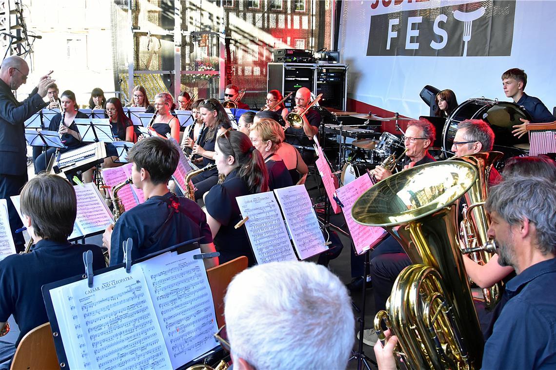 L’Orchestre d’Harmonie du Pays de Château-Gontier. Feier zu 60 Jahre Städtepartn...