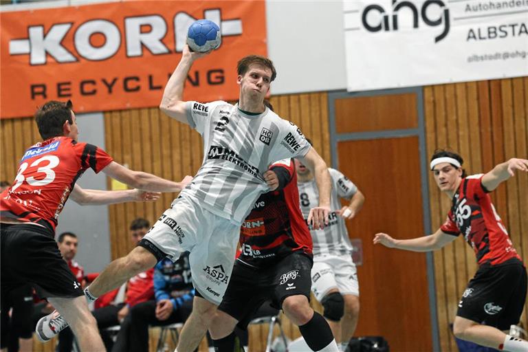 Louis Mönch erzielt in Albstadt neun Tore für den HCOB und damit fast ein Viertel der 40 Treffer seiner Mannschaft. Foto: Alexander Hornauer