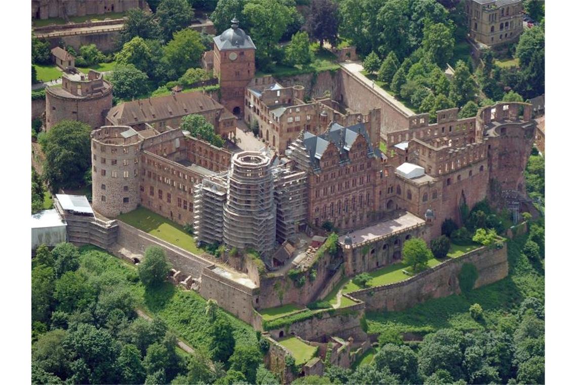 Luftaufnahme der Ruine des Schlosses in Heidelberg. Foto: Ronald Wittek/dpa
