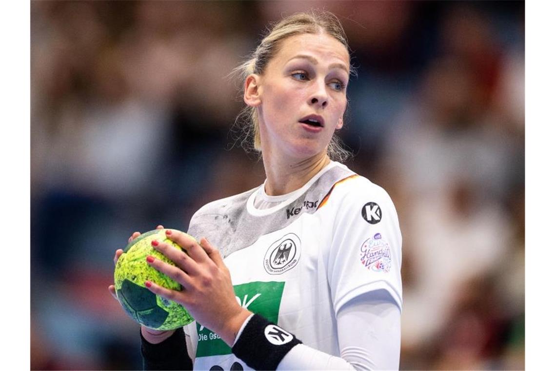 Handball-Frauen vorerst ohne verletzte Kreisläuferin Schulze Luisa Schulze im Trikot der Nationalmannschaft. Foto: Marius Becker/dpa/Archivbild