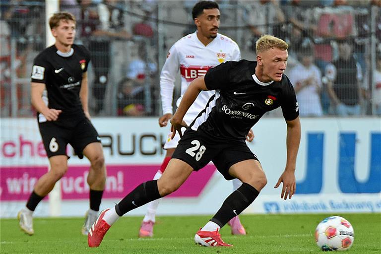 Luka Janes ist am letzten Tag des Transferfensters auf Leihbasis von Heidenheim nach Großaspach gewechselt. Foto: Tobias Sellmaier