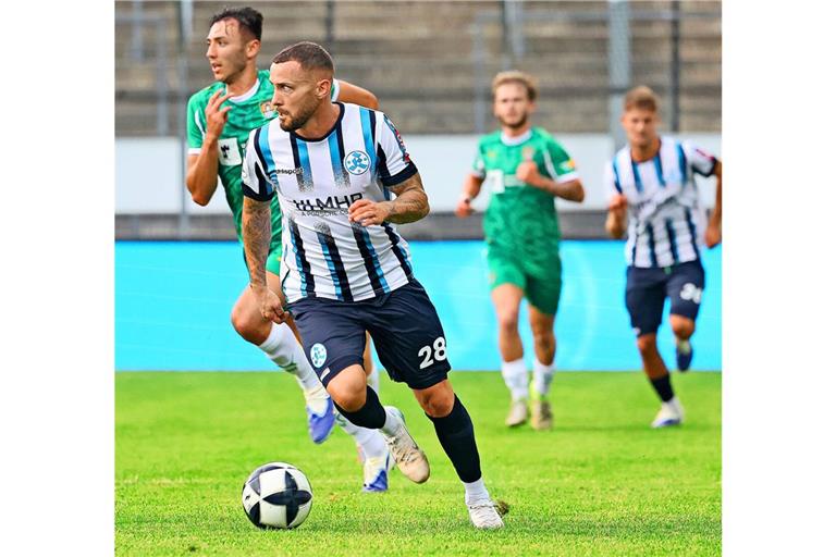 Lukas Kiefer: Antreiber und Arbeitsbiene im Kickers-Mittelfeld