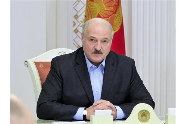 Lukaschenko hatte sich nach 26 Jahren an der Macht zum sechsten Mal in Folge zum Wahlsieger erklären lassen. Foto: Andrei Stasevich/BelTA/AP/dpa