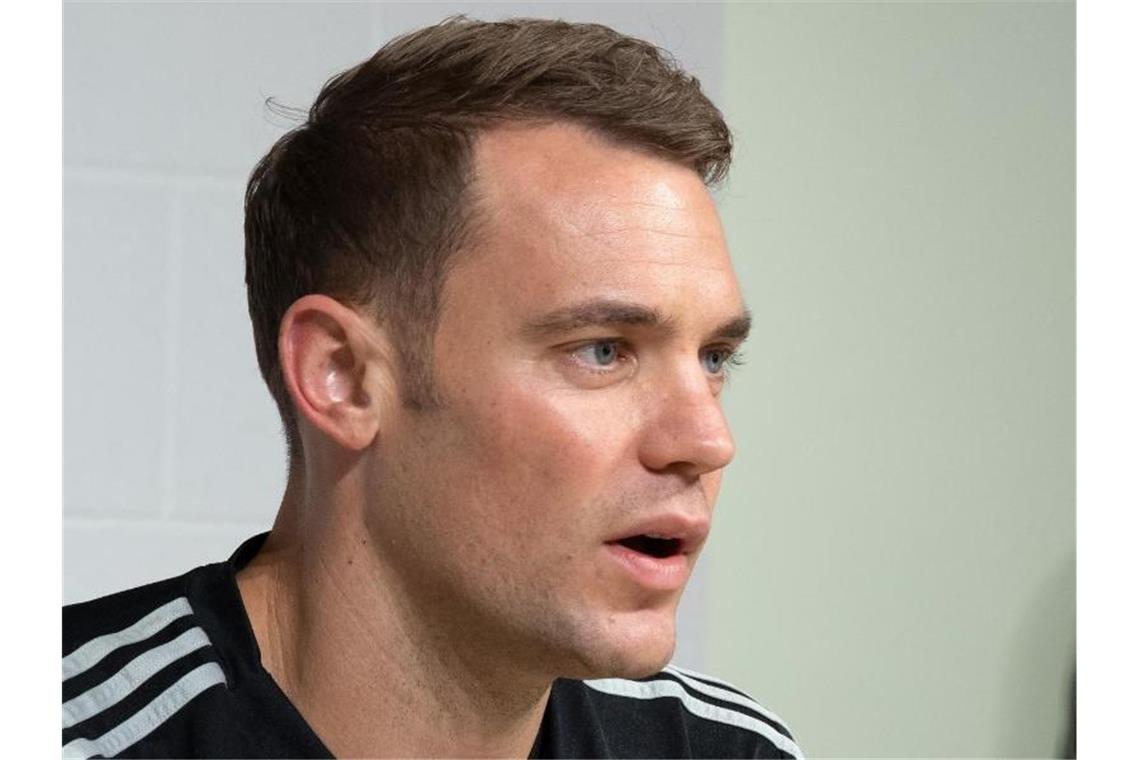 Macht sich wegen der Corona-Krise Gedanken über einen Gehaltsverzicht beim FC Bayern: Manuel Neuer. Foto: Federico Gambarini/dpa