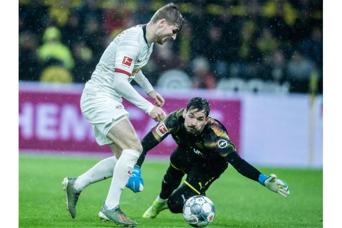Leipziger Aufholjagd, Bremer Debakel und Düsseldorfer Krise Machte mit Leipzig durch das 3:3 in Dortmund einen großen Schritt Richtung Herbstmeisterschaft: RB-Doppeltorschütze Timo Werner (l). Foto: Marcel Kusch/dpa