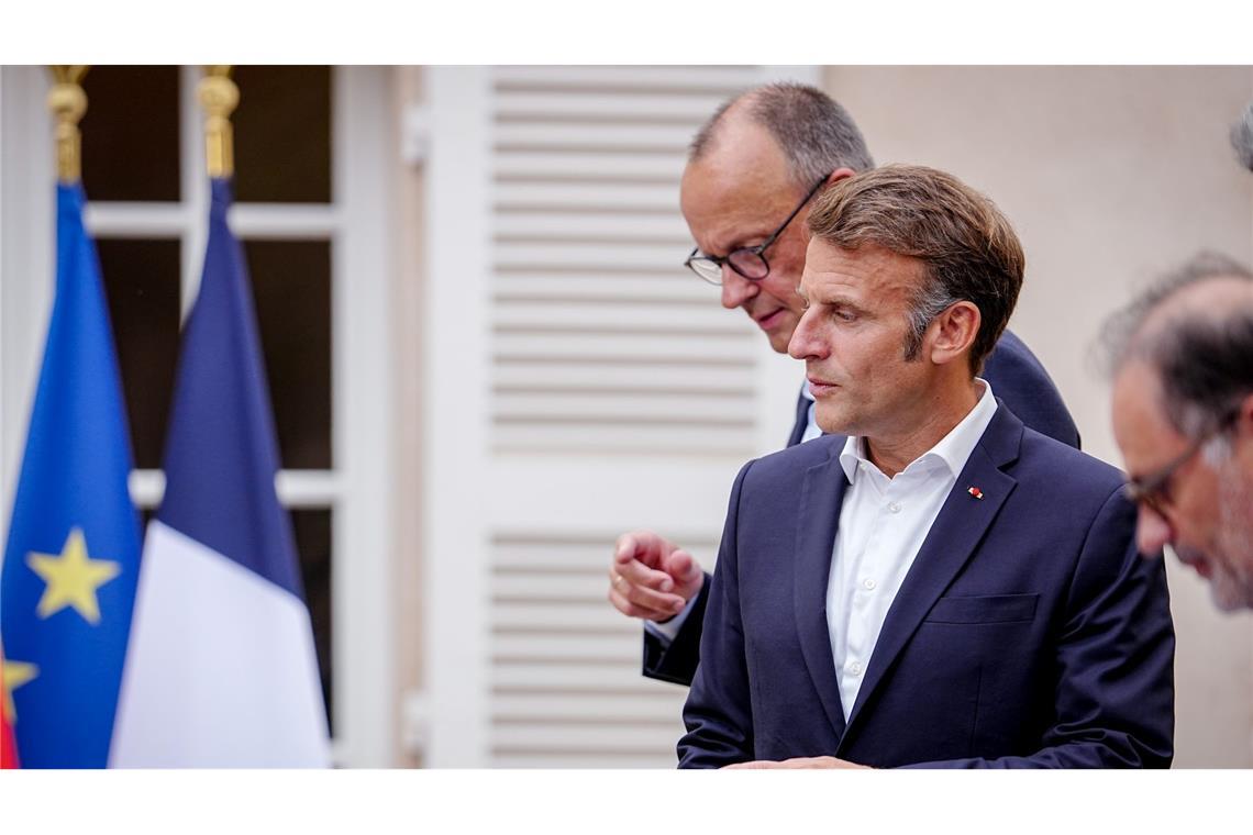 Merz trifft Macron - Ministerrat trotz Politkrise in Paris Macron und Merz sehen die deutsch-französischen Beziehungen im Aufschwung.