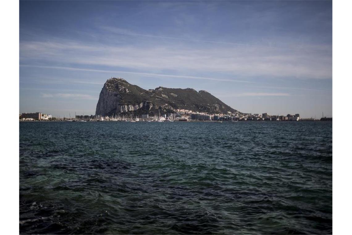 Madrid und London entschärfen Brexit-Folgen für Gibraltar Madrid und London haben sich grundsätzlich auf die Aufnahme von Gibraltar in den Schengenraum geeinigt. Foto: Javier Fergo/AP/dpa