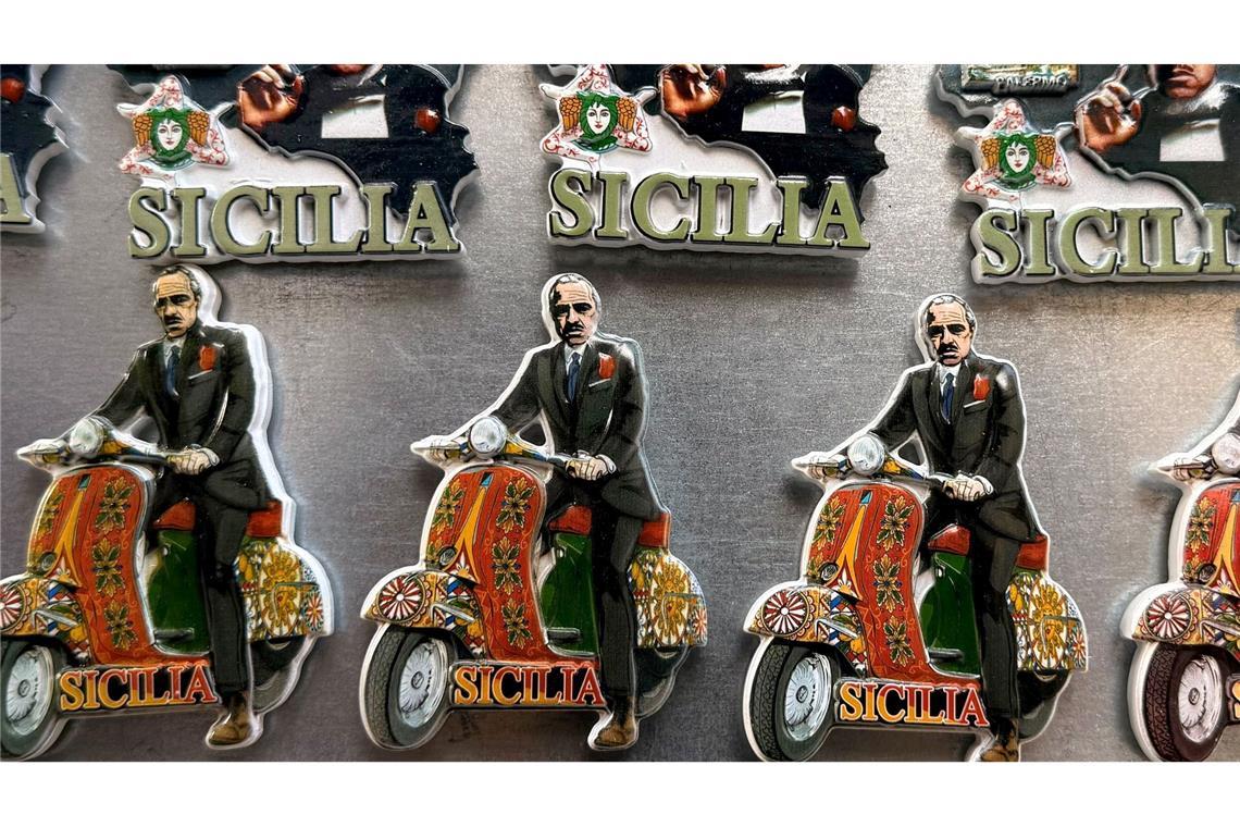 Mafia-Souvenirs sind in Palermo überall zu kaufen. (Archivbild)