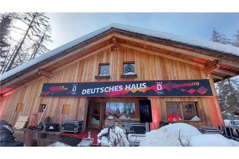 Mailand und Cortina rüsten sich für die Winterspiele in Italien. Wir sind mit unseren Reportern dabei und nehmen Sie und euch in unserem Liveblog mit ins olympische Geschehen.