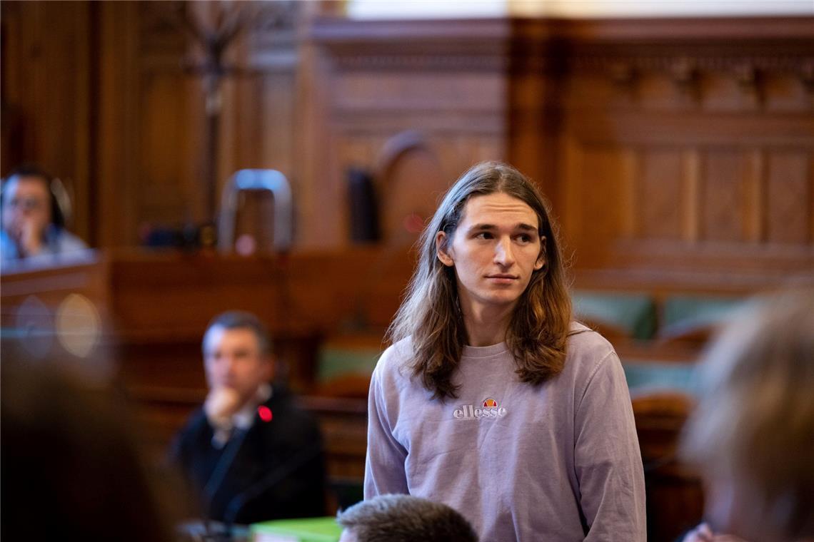 Wer ist Maja T.? Maja T. wollte mit ihrem nun beendeten Hungerstreik bessere Haftbedingungen durchsetzen.