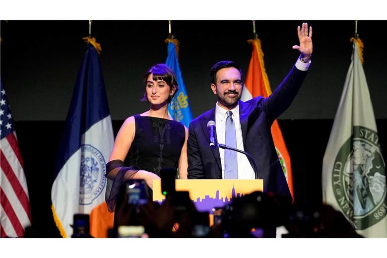 Mamdani mit seiner Ehefrau, der Künstlerin Rama Duwaji.