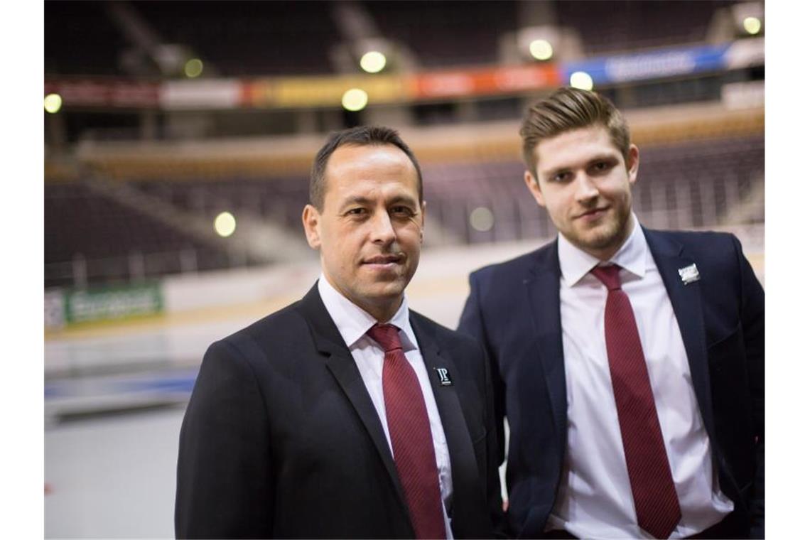 „Man muss sich das doch mal vorstellen: In seinen jungen Jahren ist Leon Draisaitl bereits einer der besten Eishockey-Spieler - wenn nicht sogar der beste - auf dieser Welt“, sagt Marco Sturm. Foto: Maja Hitij/picture alliance/dpa