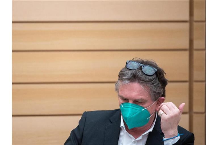 Manfred Lucha (Bündnis 90/Die Grünen), Gesundheitsminister von Baden-Württemberg. Foto: Sebastian Gollnow/dpa/Archivbild