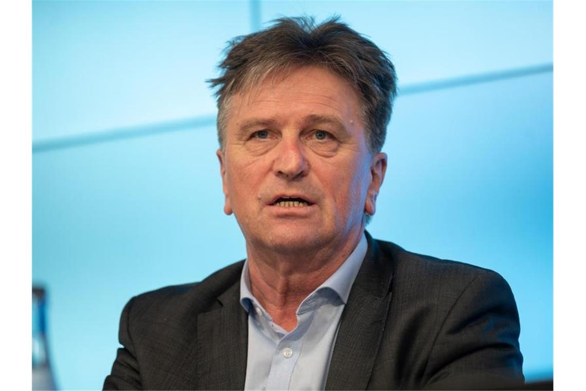 Lucha nur am Bildschirm: Ausschusssitzung zu Corona geplatzt Manne Lucha (Bündnis 90/Die Grünen), Gesundheitsminister von Baden-Württemberg. Foto: Sebastian Gollnow/dpa/Archivbild