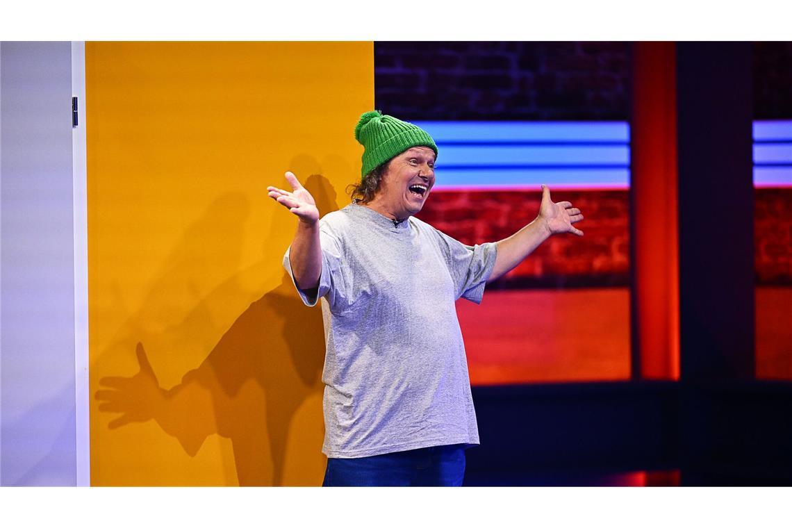 Manni Ludolf kommt für Dolly Buster in die Show „Deutschlands dümmerster Promi“.