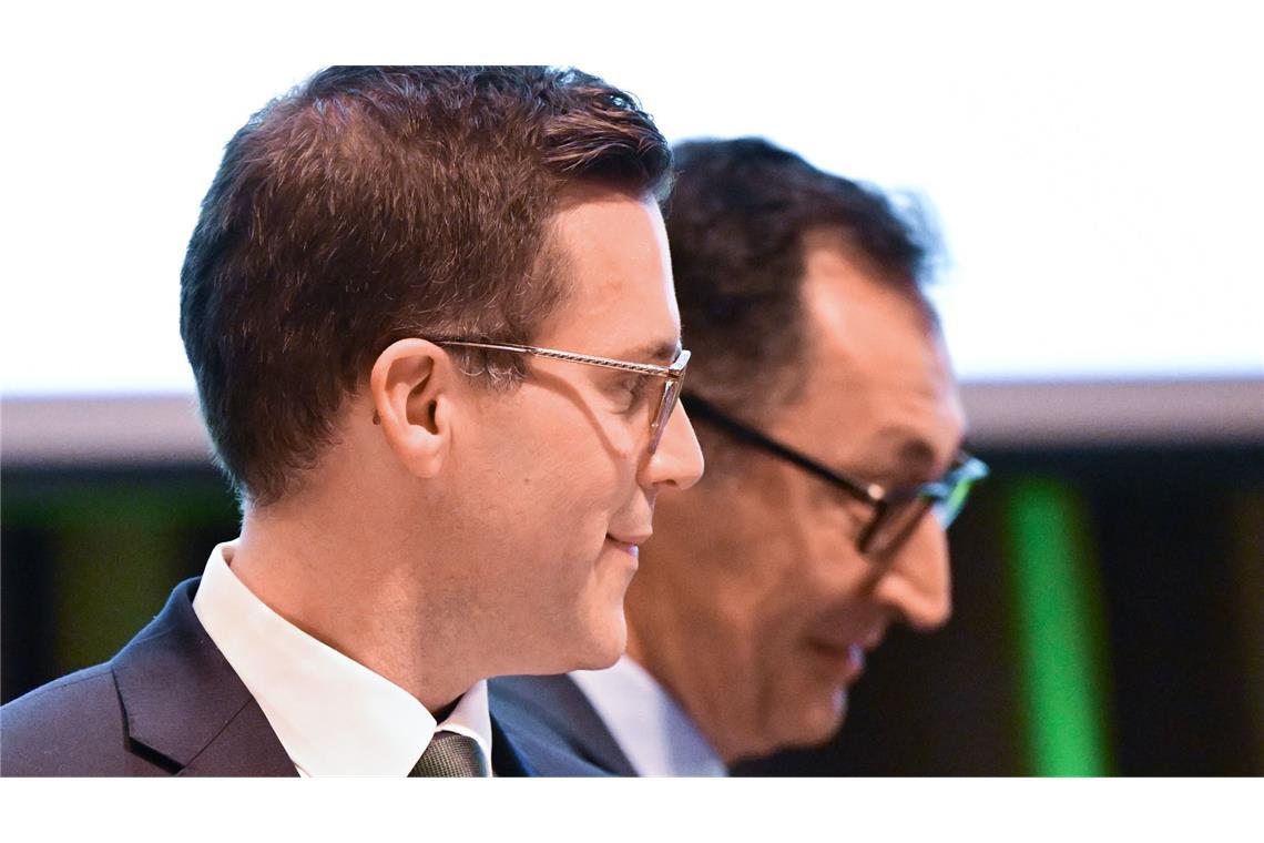 Manuel Hagel (l.) und Cem Özdemir bei der Podiumsdiskussion zur Landtagswahl 2026.