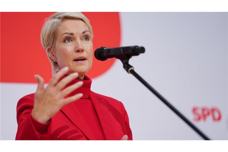 Manuela Schwesig (SPD), Ministerpräsidentin von Mecklenburg-Vorpommern, gibt nach der Landtagswahl in Mecklenburg-Vorpommern und der Abgeordnetenhauswahl in Berlin eine Pressekonferenz.