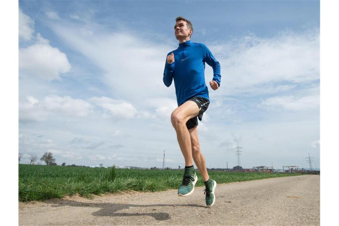 Marathon-Ass Arne Gabius beim Training. Foto: picture alliance / dpa