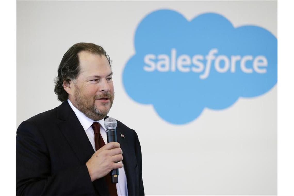Salesforce hebt Prognose nach gutem Jahresstart an