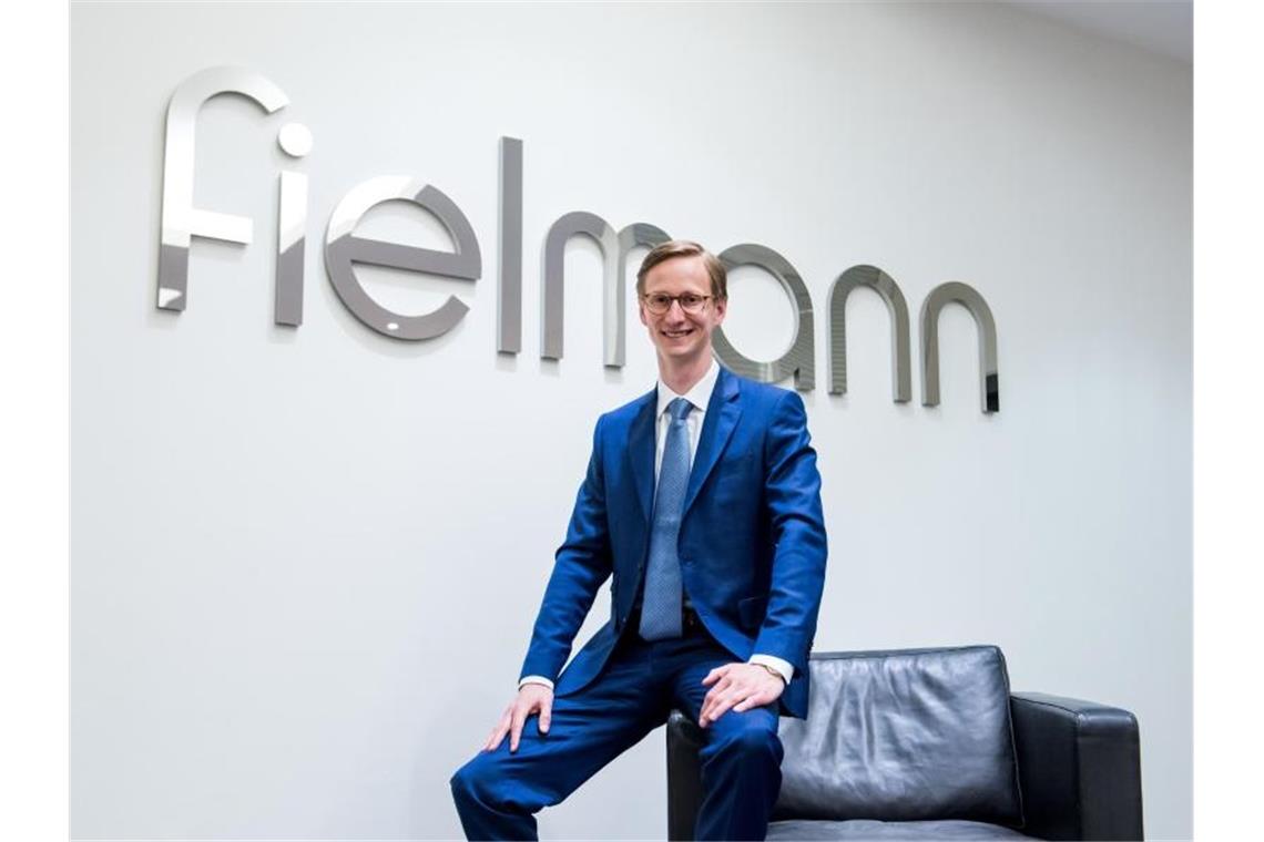 Marc Fielmann, Vorstandsvorsitzender der Optiker-Kette Fielmann. Foto: Daniel Bockwoldt/dpa