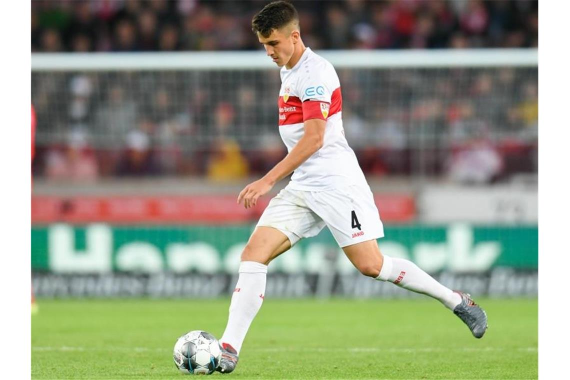 Marc Oliver Kempf vom VfB Stuttgart in Aktion. Foto: Tom Weller/dpa/Archivbild