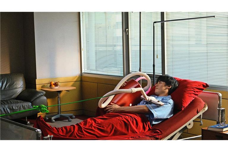 March (Wisarut Himmarat) hält an seinem Glück fest.