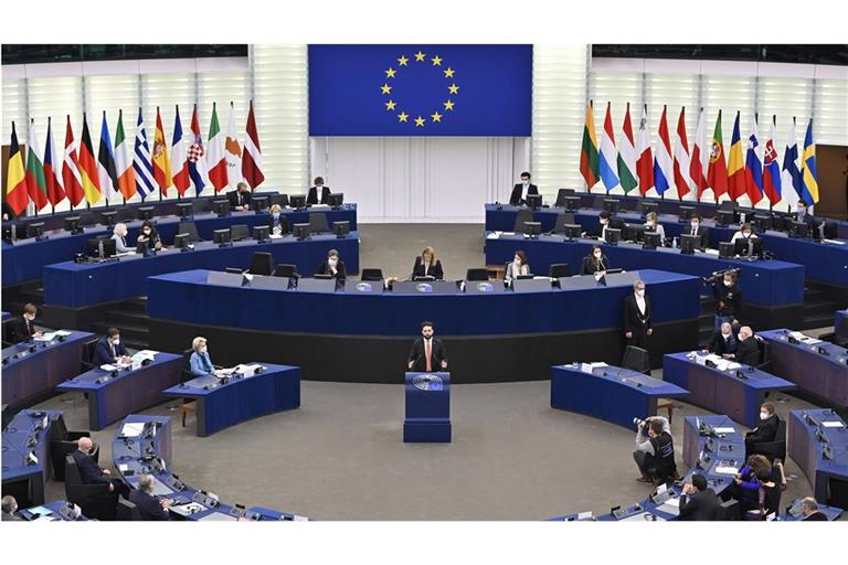 Marco Zanni – von 2019 bis 2024 Vorsitzender der mittlerweile aufgelösten Fraktion Identität und Demokratie (ID) –  am Rednerpult.