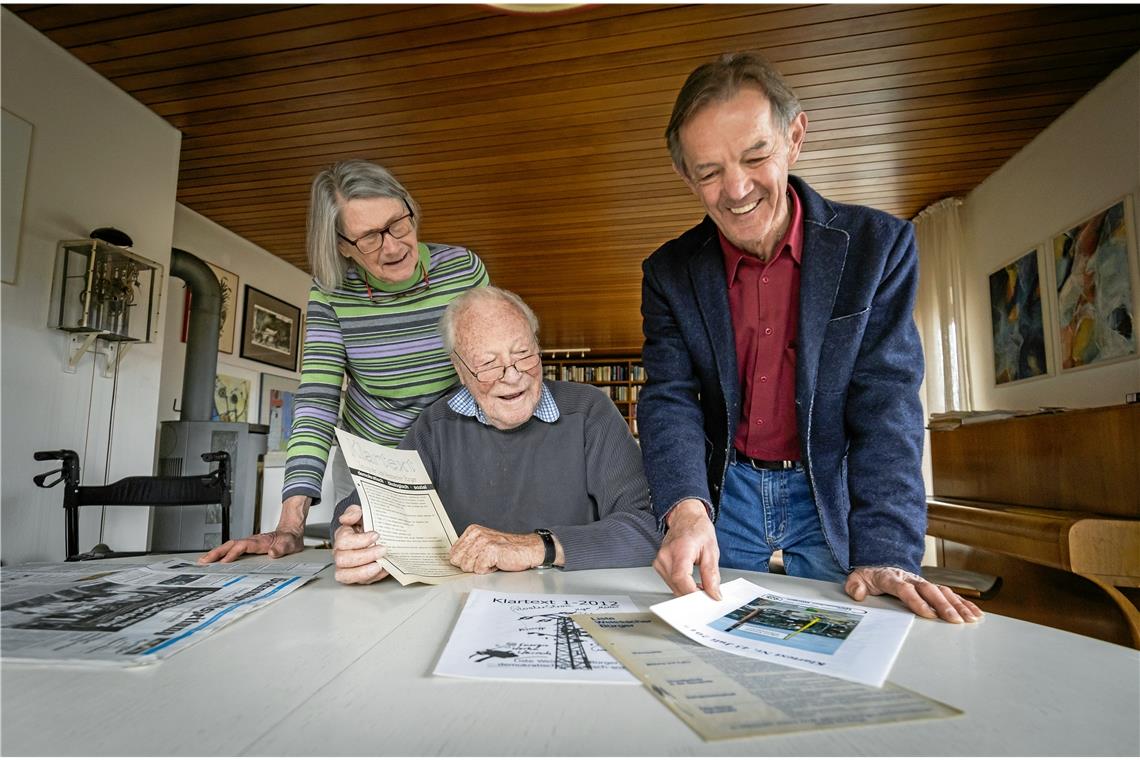 Margit Schatz, Dieter Rapp und Toni Trautwein (von links) erinnern sich an die Anfänge der LWB. Foto: Alexander Becher