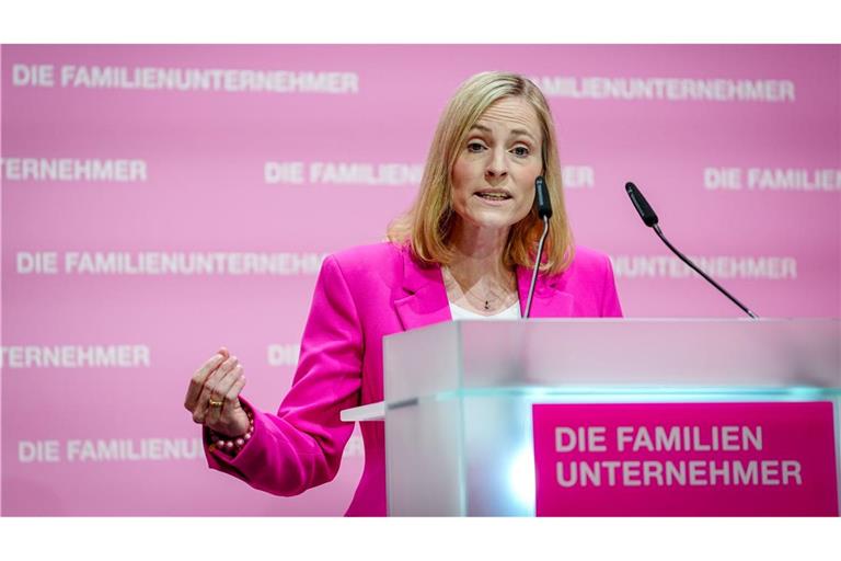 Marie-Christine Ostermann hat den Umgang des Wirtschaftsverbands Die Familienunternehmer mit der AfD korrigiert. (Archivbild)