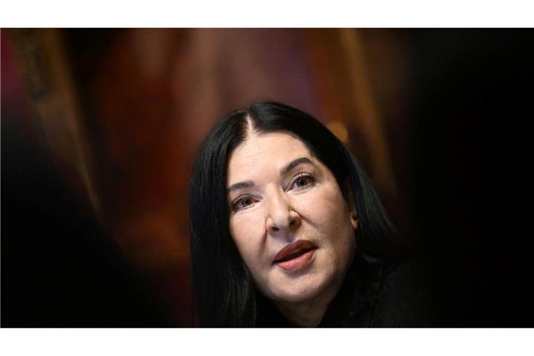 Marina Abramović zeigt eine neue Ausstellung in Berlin. (Archivbild)