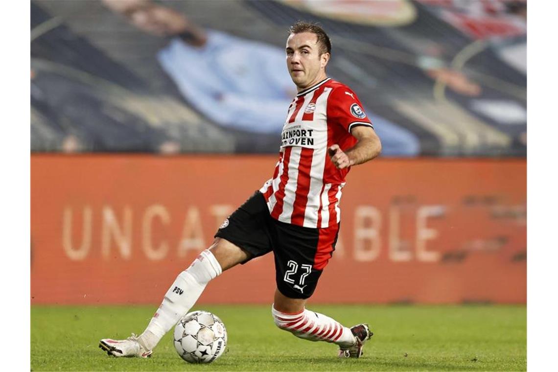 Mario Götze muss mit Eindhoven im Rückspiel ein 1:2 drehen. Foto: Maurice Van Steen/ANP/dpa