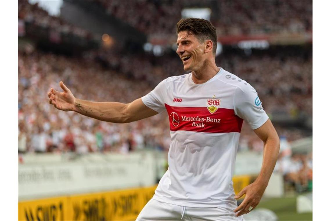 VfB Stuttgart will letzten Aufsstiegsschritt mit Gomez gehen Mario Gomez. Foto: Daniel Maurer/dpa/Archivbild