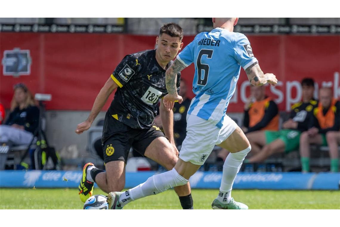 Mario Suver trug von 2022 bis 2024 den Dress von Borussia Dortmund II.