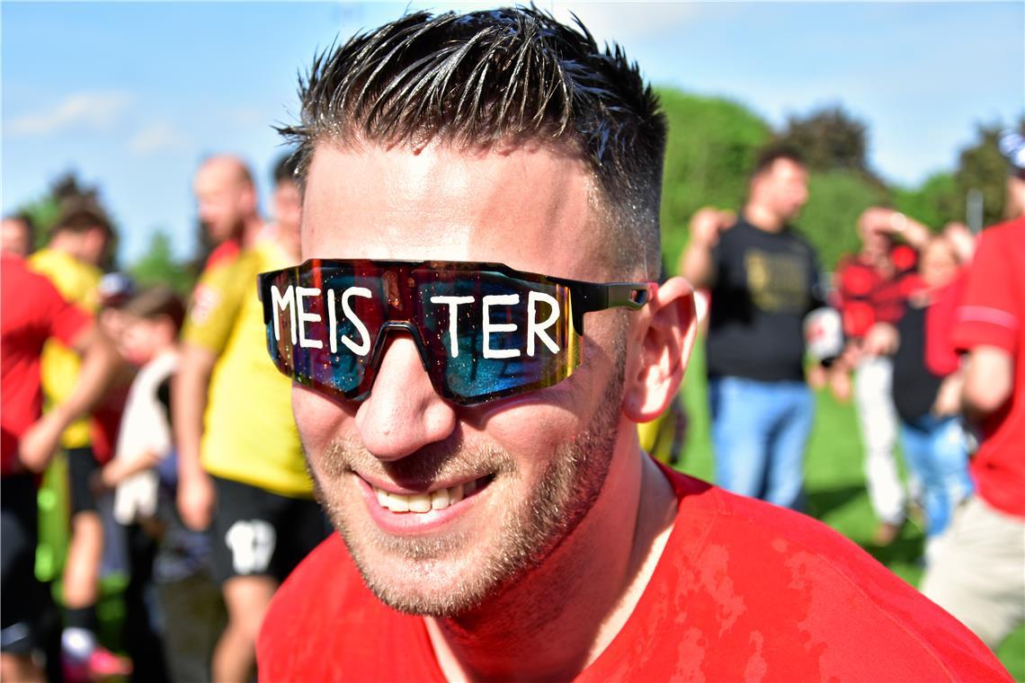 Marius Kunde mit der Meisterbrille. Auswärtssieg der SG Sonnenhof Großaspach (ge...