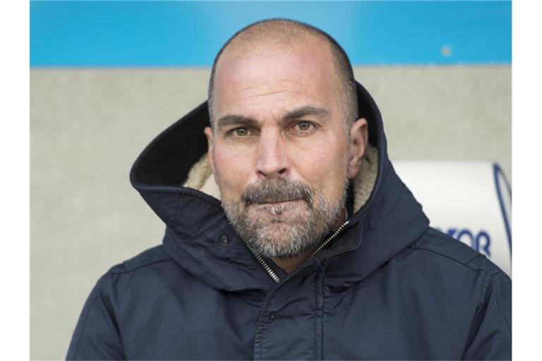 Markus Babbel blickt in die Kamera. Foto: Urs Flueeler/KEYSTONE/dpa/Archivbild