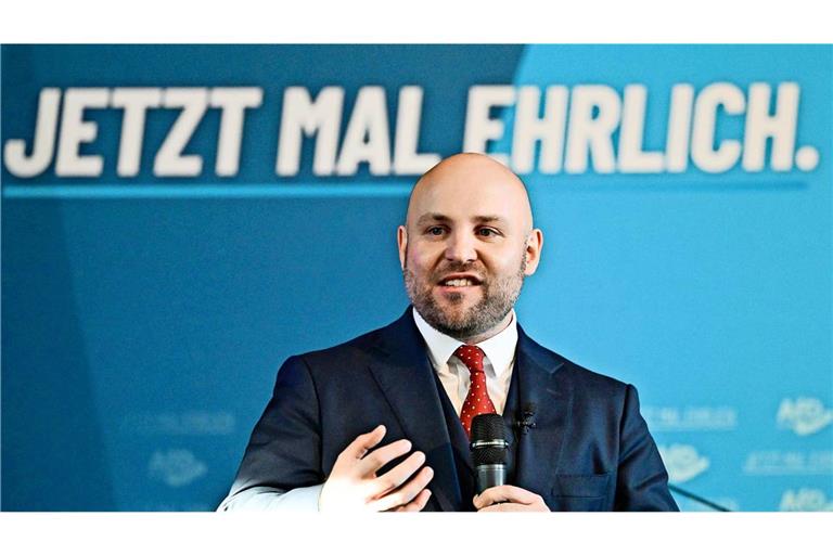 Markus Frohnmaier, der Spitzenkandidat der AfD, weist in einem Interview den Vorwurf der Vetternwirtschaft zurück (Archivfoto).
