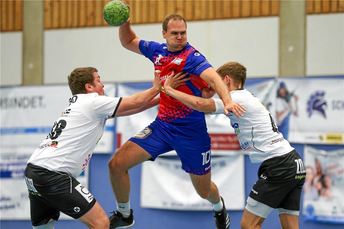 Halbzeitbilanz im Handball fällt überwiegend positiv aus Markus Maslowski und die HSG-Handballer wollen den Verbleib in der Bezirksliga möglichst zeitnah fixieren. Foto: Alexander Becher