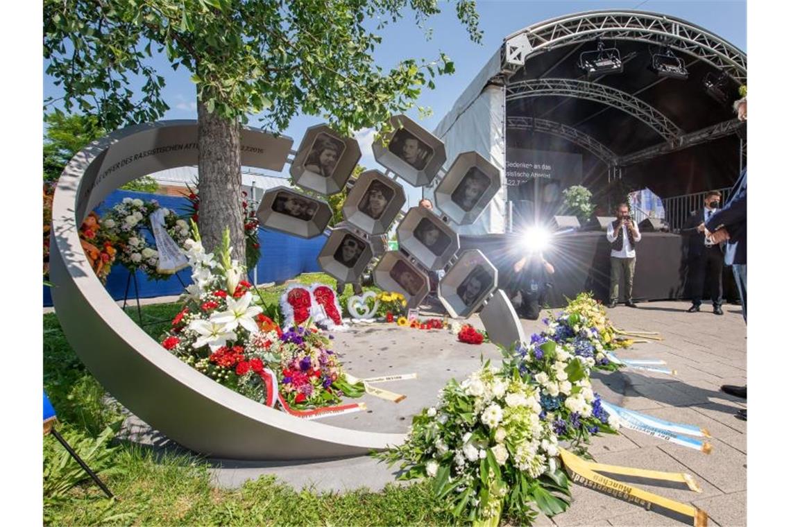 Markus Söder gedenkt der Opfer des Anschlags. Foto: Peter Kneffel/dpa