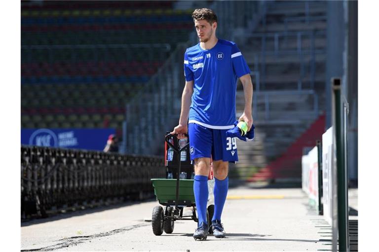 Marlon Dinger vom Karlsruher SC. Foto: Matthias Hangst/Getty-Pool/dpa/Archivbild