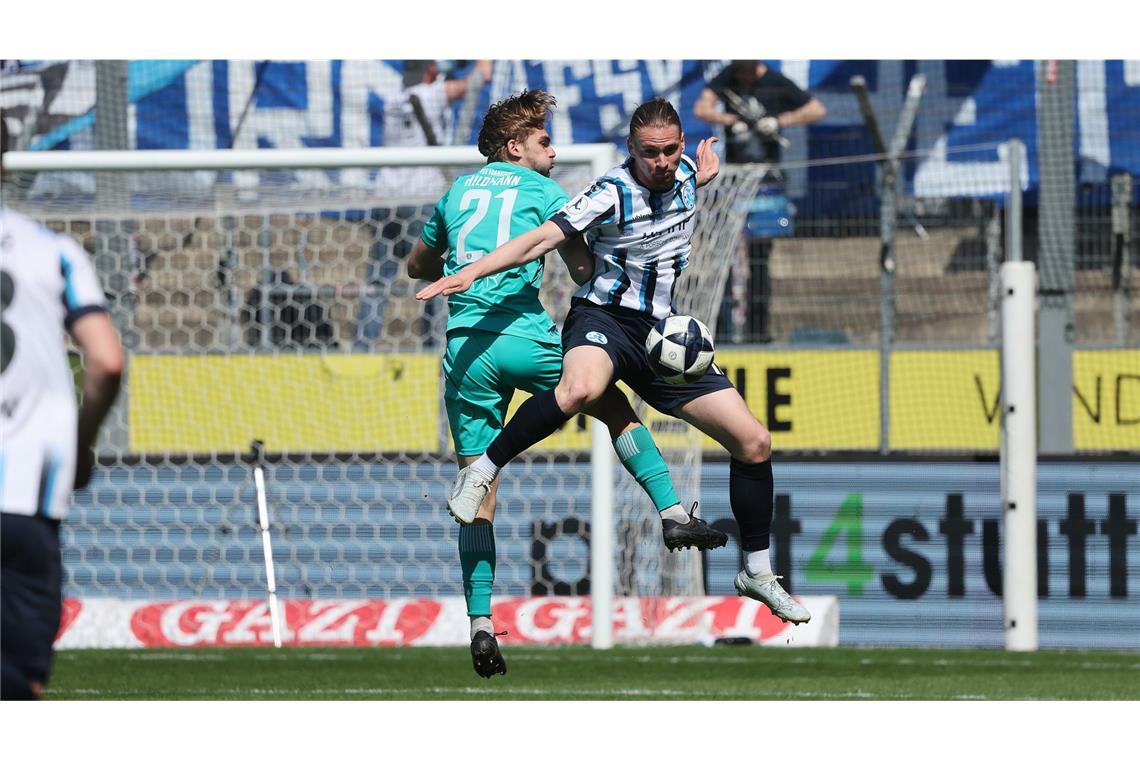Schöne Kulisse, bittere Pleite: Die Blauen stürzen nach der Pause ab