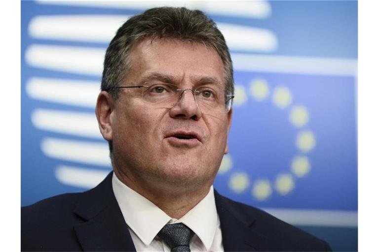 Maros Sefcovic, Vizepräsident der Europäischen Kommission, bei einer Pressekonferenz nach einer informellen Videokonferenz der EU-Europaminister im Sitz des Europäischen Rates in Brüssel. Foto: Johanna Geron/Reuters Pool/AP/dpa