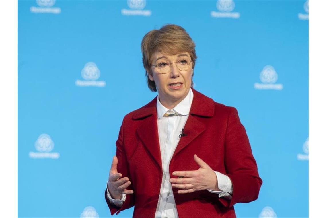 Thyssenkrupp-Chefin Merz verspricht profitables Wachstum Martina Merz, Vorstandsvorsitzende von Thyssenkrupp, während der Hauptversammlung. Das Traditionsunternehmen erwartet „gewinnträchtiges Wachstum“. Foto: Thyssenkrupp/dpa