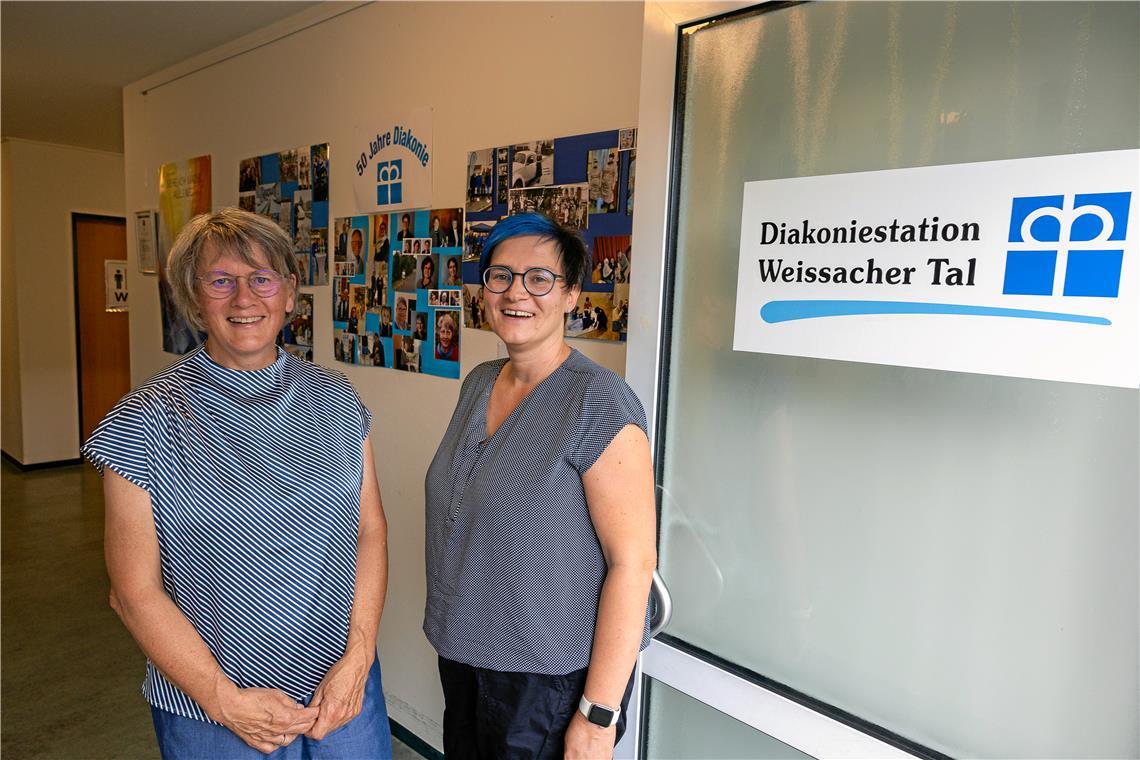 Martina Zoll (links) hat die Diakoniestation bis 2023 geleitet. Seither hat Sina Krüger die Geschäftsführung inne. Foto: Alexander Becher